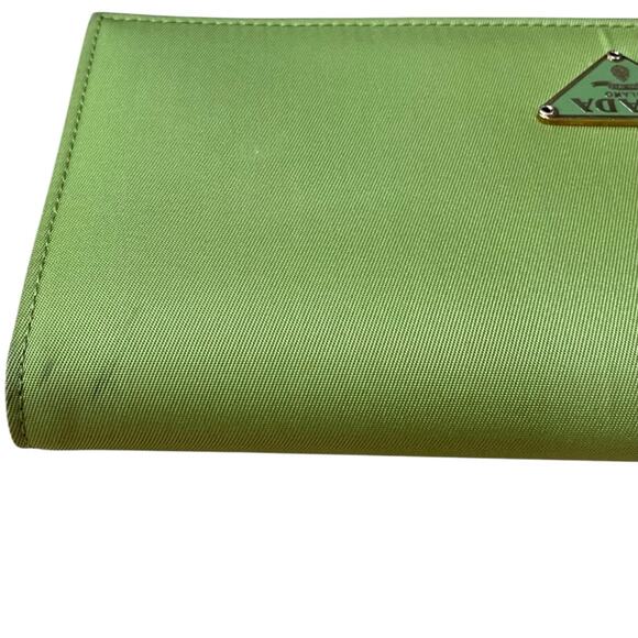 962. Prada Light Green Tessuto Wallet - Picture 6 of 9